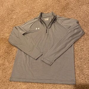 UA 1/4 zip heat gear pull over size Medium